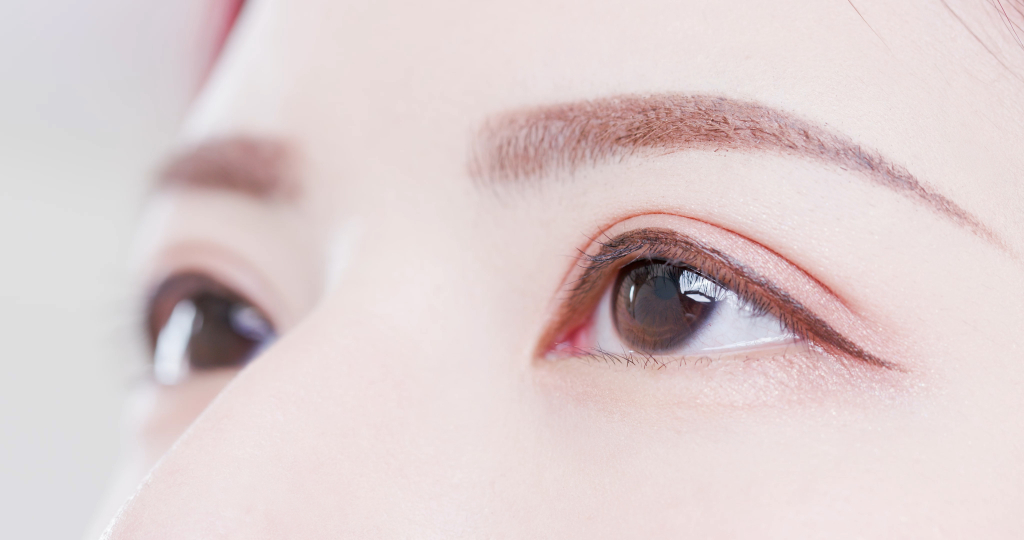 眉下切開のダウンタイムはいつまで？経過と過ごし方を岐阜・大垣美容クリニックが解説