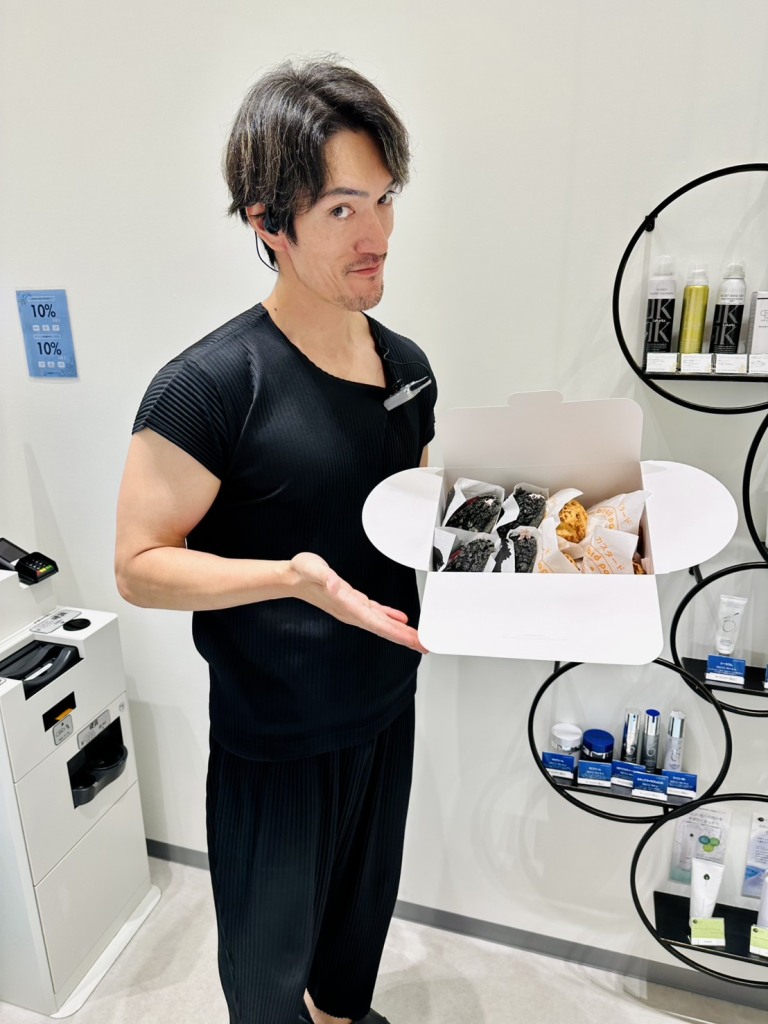 院長から嬉しい差し入れ🍰✨